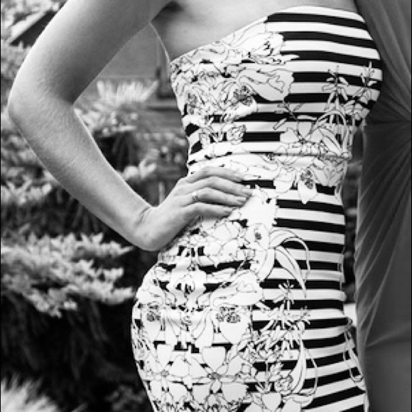 Express strapless black and white dress - Picture 2 of 5